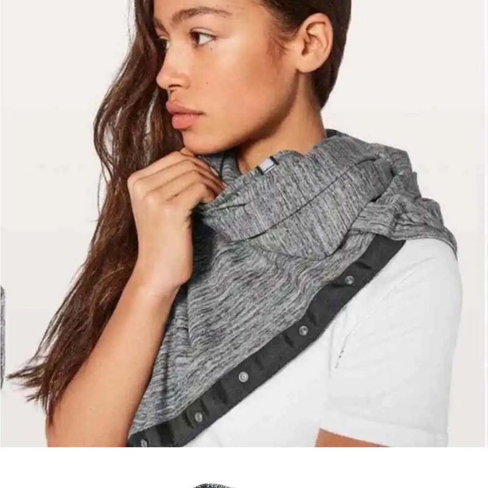 Lululemon vinyasa scarf